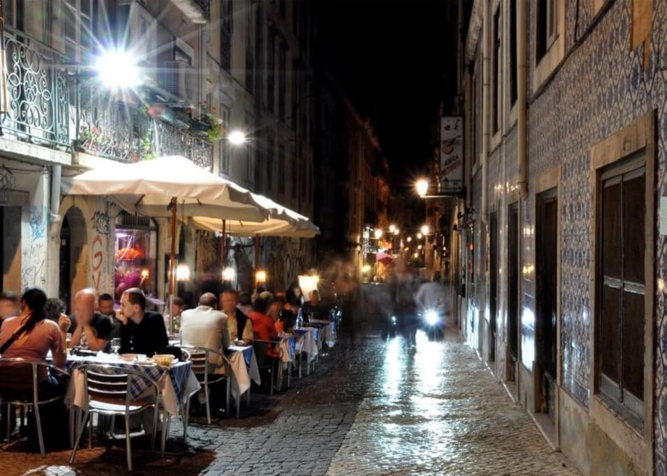 C3 Bairro Alto Cozy Romantic Loft In 18Th Century Building Lisabona Exterior foto